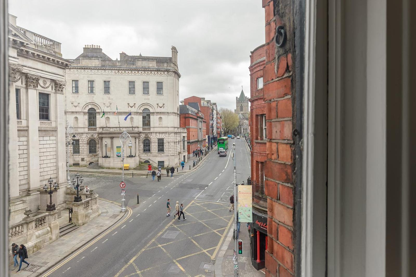 Dublin Castle Suites Екстер'єр фото