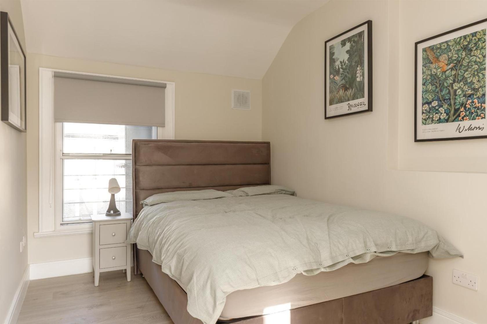 Dublin Castle Suites Екстер'єр фото