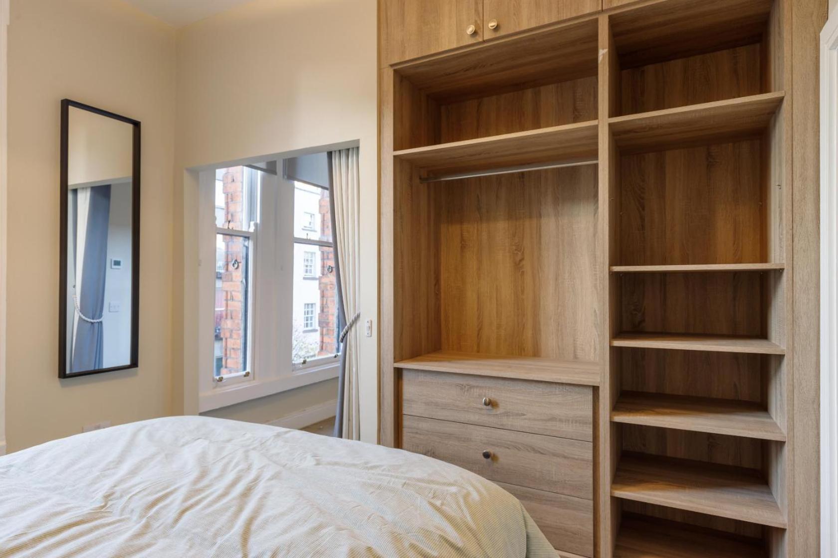 Dublin Castle Suites Екстер'єр фото