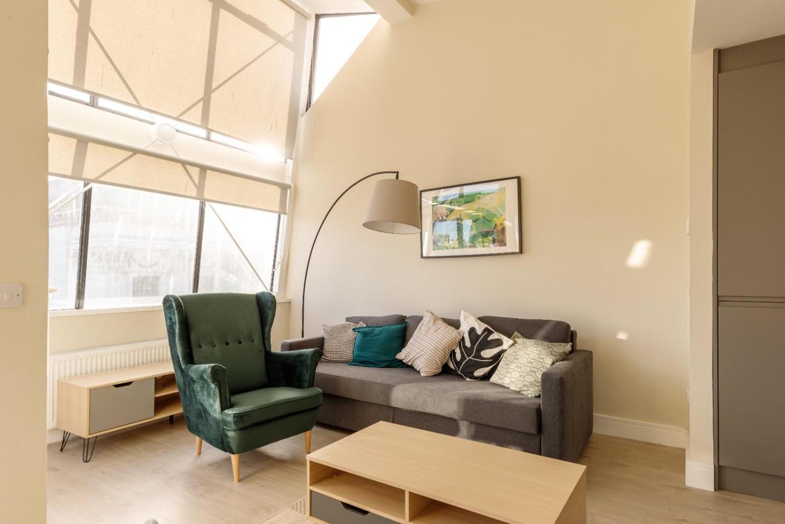 Dublin Castle Suites Екстер'єр фото